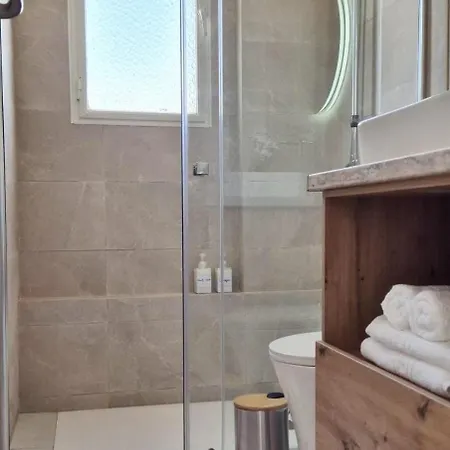 Piso Διαμέρισμα *