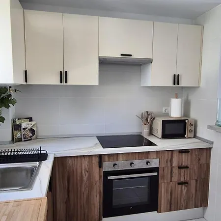 Piso Διαμέρισμα *